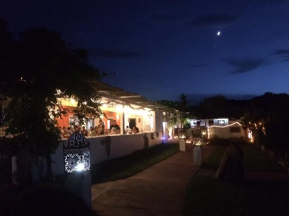 AgriRistoChic - Resort Li Espi Porto Pollo Landhaus